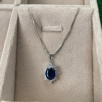 STONE LOCKET WITH SILVER & GOLDEN CHAIN
