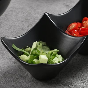 Versatile 3-Compartment Dipping Sauce Dish